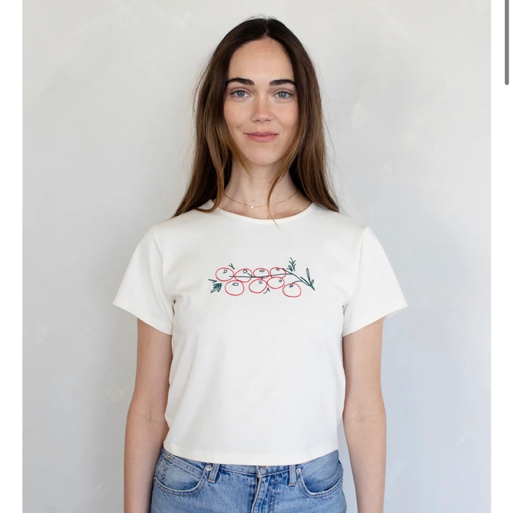 Embroidered Tomato Tee Size L